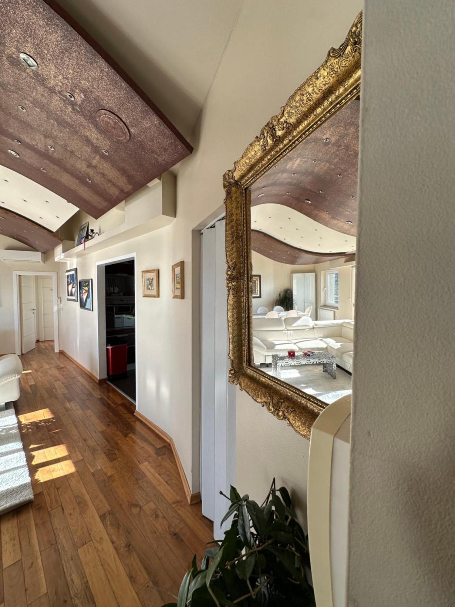 Dinka Vip Apartment *