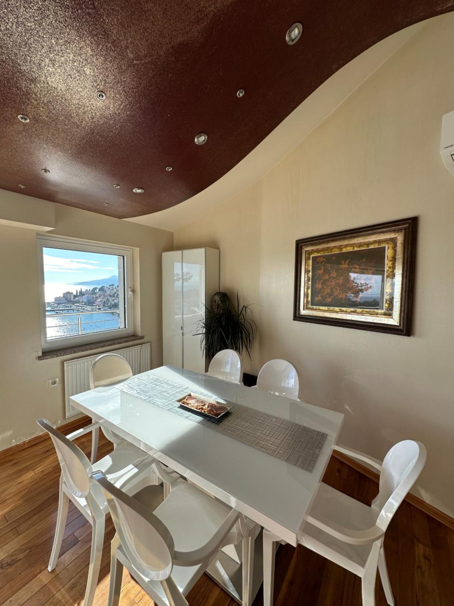 Dinka Vip Apartment *